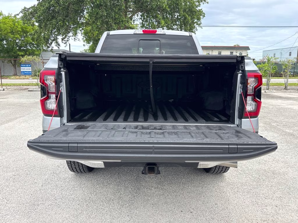 2024 Iconic Silver Metallic Ford Ranger Lariat RWD Truck