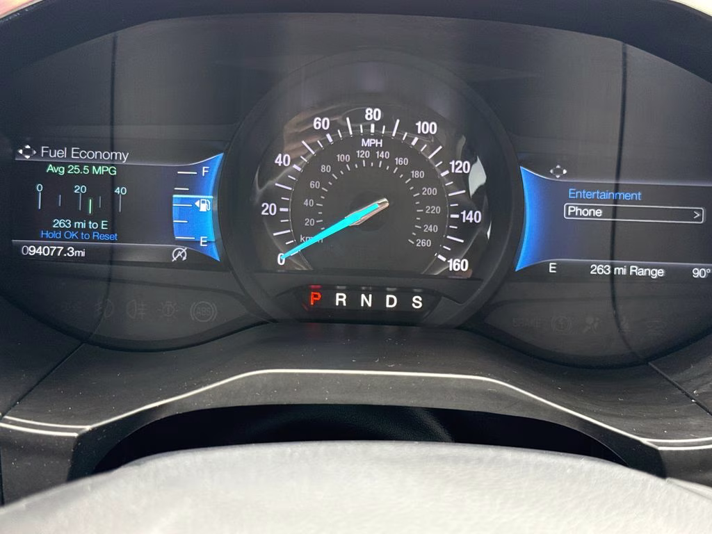 2021 Iconic Silver Metallic Ford Edge Titanium FWD SUV