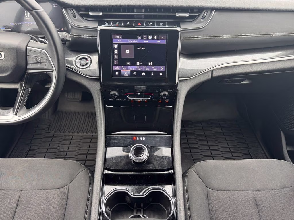 2021 Velvet Red Pearlcoat Jeep Grand Cherokee L Laredo 4X4 SUV
