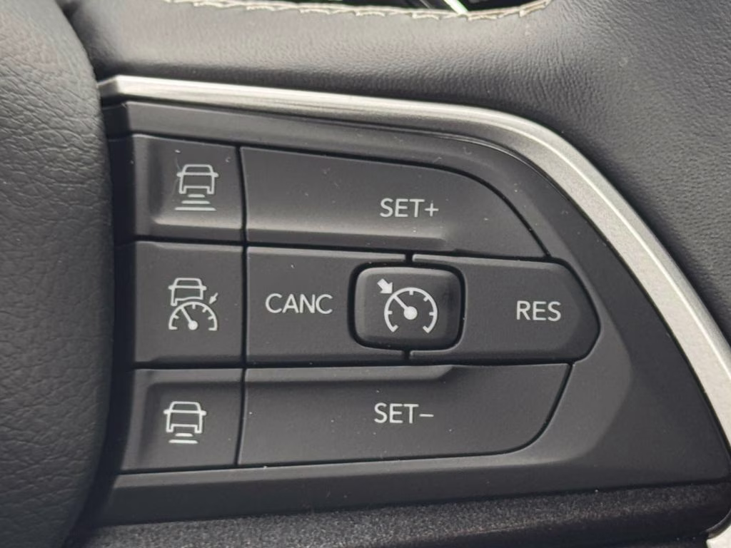 2021 Velvet Red Pearlcoat Jeep Grand Cherokee L Laredo 4X4 SUV