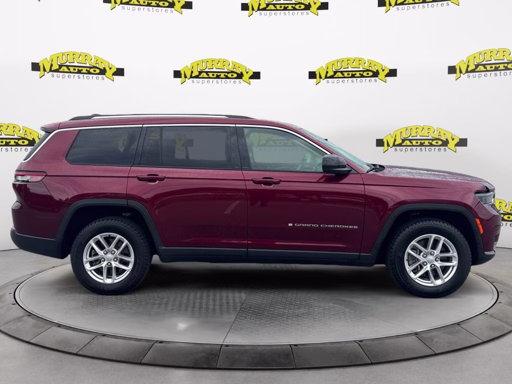 2021 Velvet Red Pearlcoat Jeep Grand Cherokee L Laredo 4X4 SUV