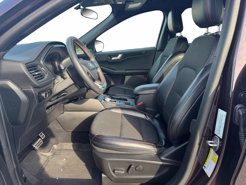2023 Cinnabar Red Metallic Premium Colorant Ford Escape ST-Line FWD SUV