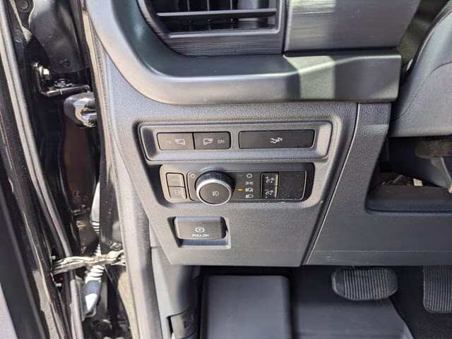2024 Black Metallic Ford F-150 XLT 4X4 Truck