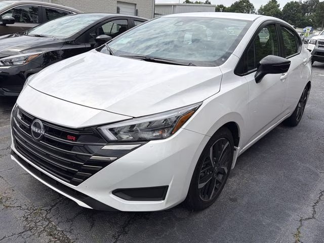 2025 Aspen White Tricoat Nissan Versa 1.6 SR FWD Sedan