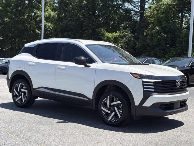 2026 Aspen White Tricoat Nissan Kicks SV FWD SUV