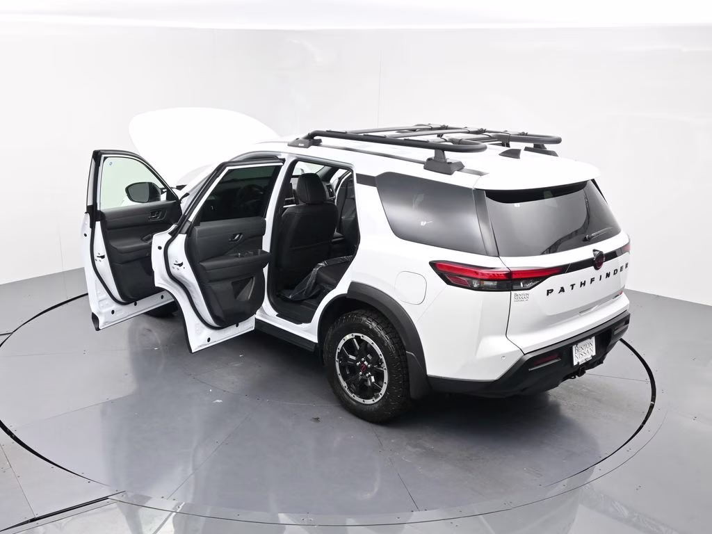 2026 Everest White Pearl Tricoat Nissan Pathfinder Rock Creek 4X4 SUV