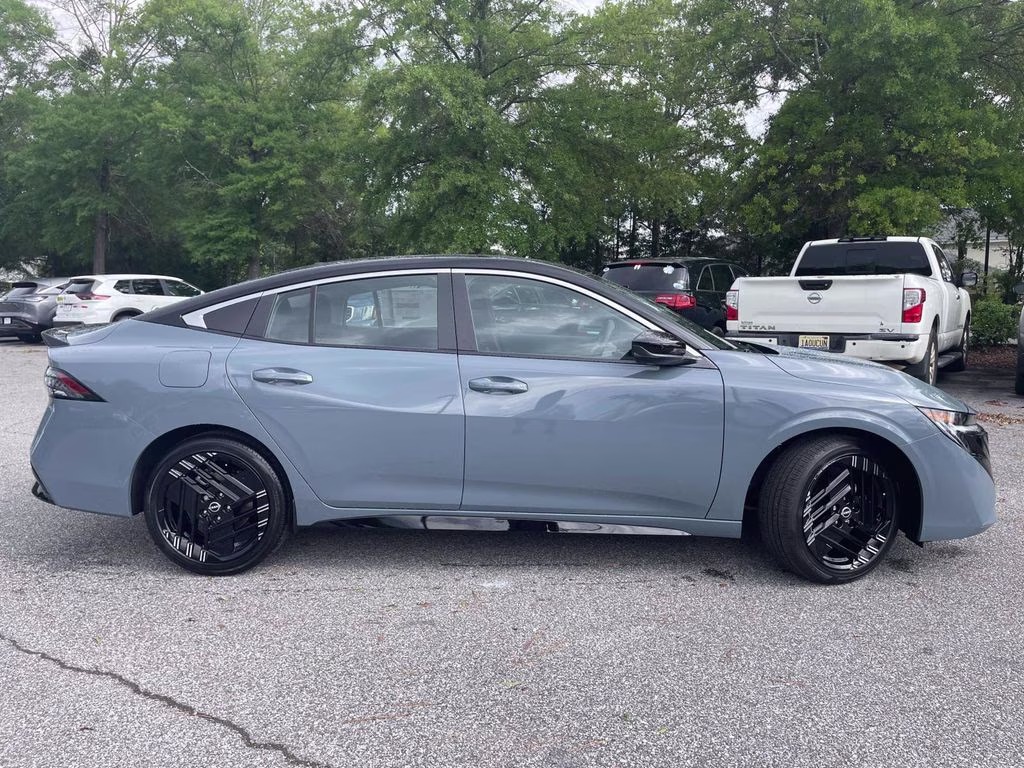 2026 Atlantic Gray/Super Black Nissan Sentra SR FWD Sedan