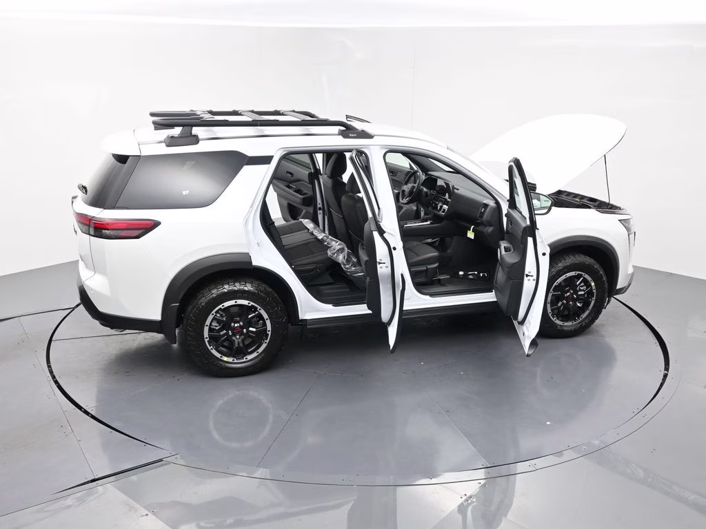2026 Everest White Pearl Tricoat Nissan Pathfinder Rock Creek 4X4 SUV