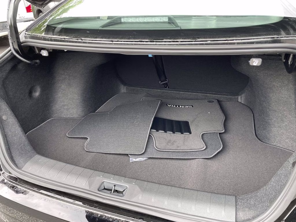2026 Super Black Nissan Sentra SR FWD Sedan