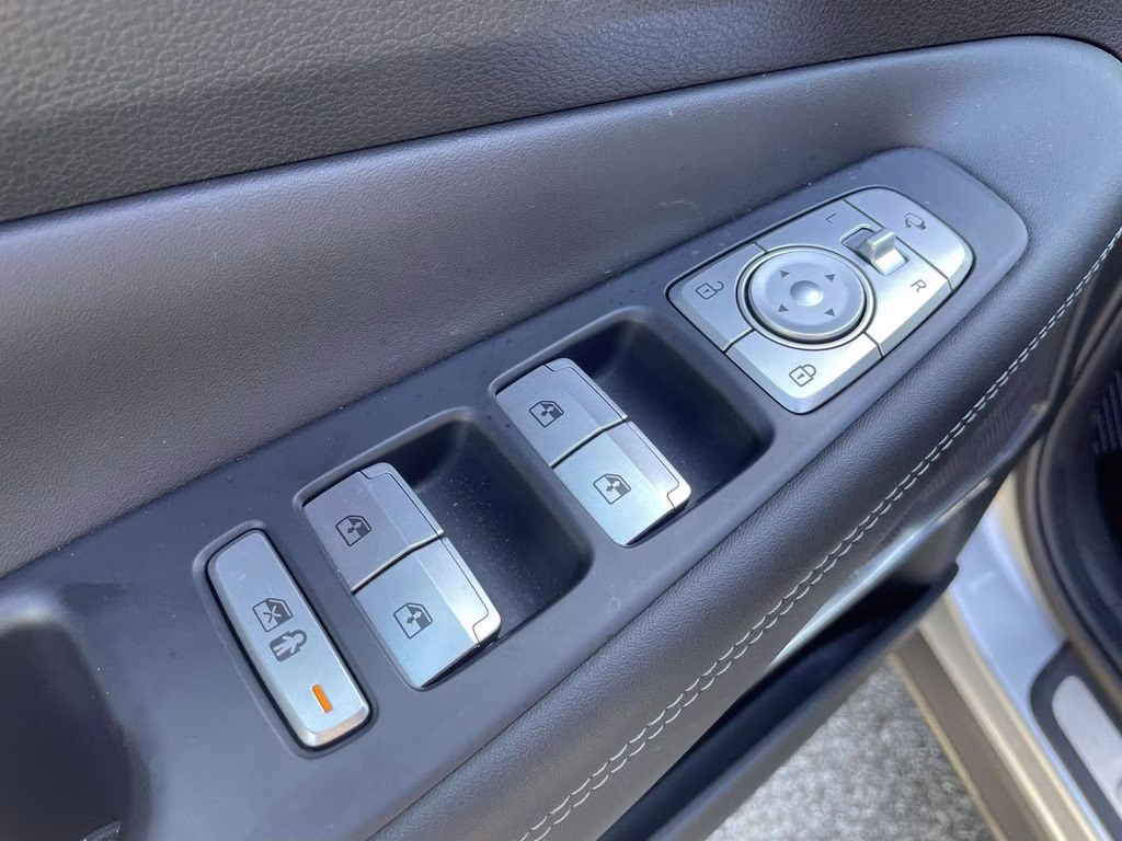 2023 Shimmering Silver Pearl Hyundai Santa Fe Calligraphy FWD SUV
