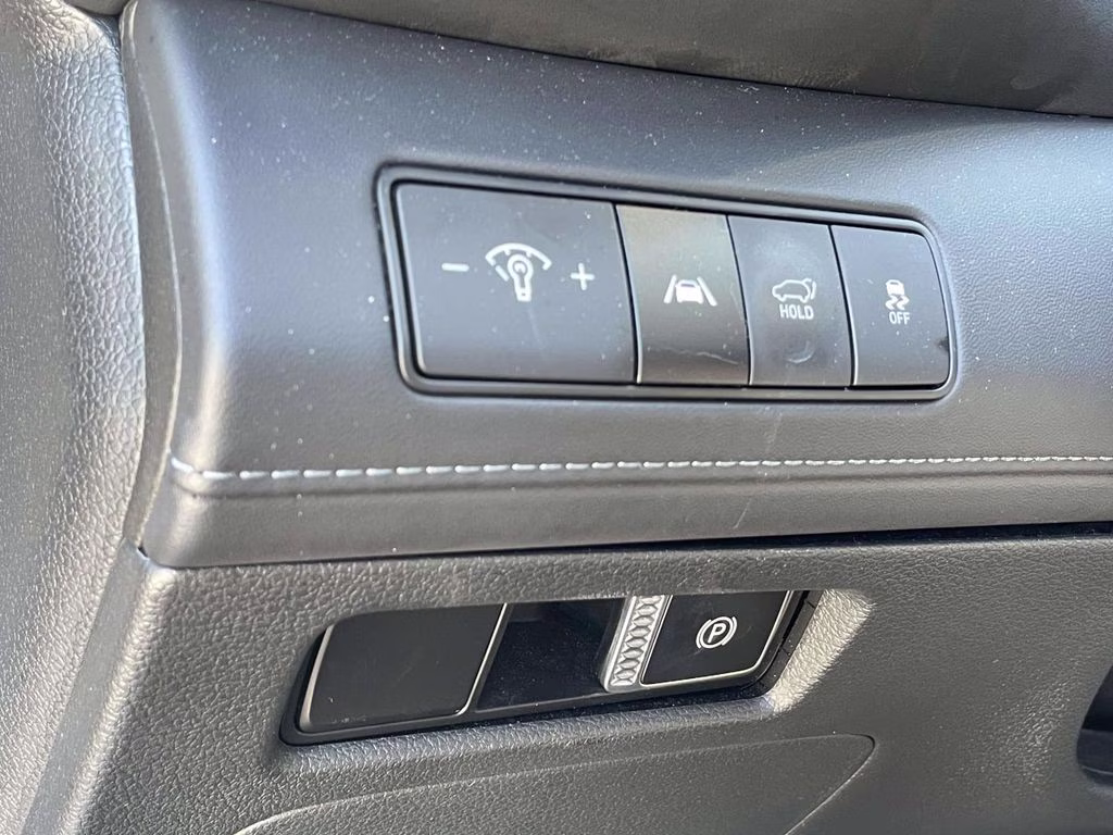 2023 Shimmering Silver Pearl Hyundai Santa Fe Calligraphy FWD SUV