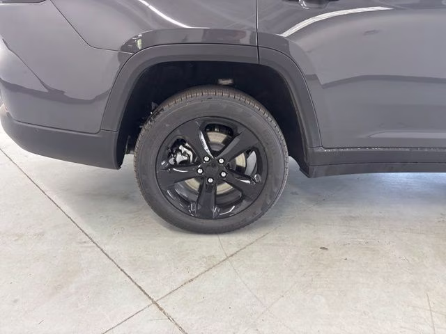 2026 Baltic Gray Metallic Clearcoat Jeep Grand Cherokee L Limited 4X4 SUV