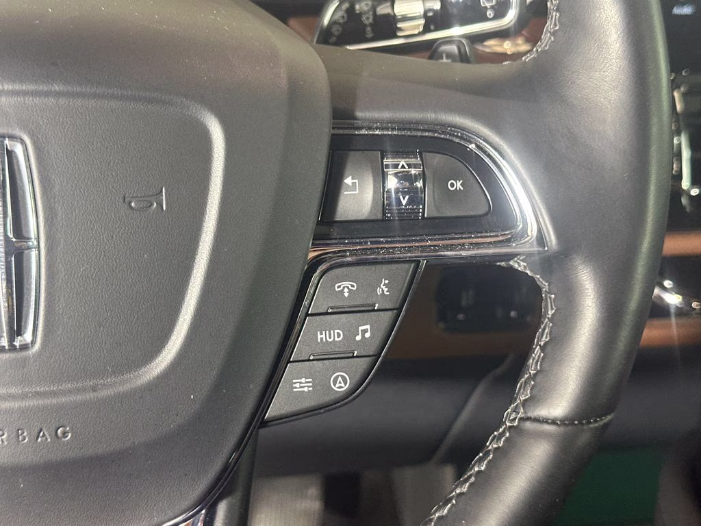 2024 Infinite Black Metallic Clearcoat Lincoln Navigator L Reserve 4X4 SUV