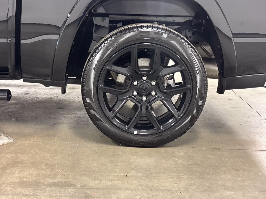 2026 Diamond Black Crystal Pearlcoat Ram 1500 Laramie 4X4 Truck