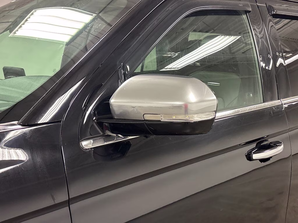 2023 Black Metallic Ford Expedition Max Platinum RWD SUV