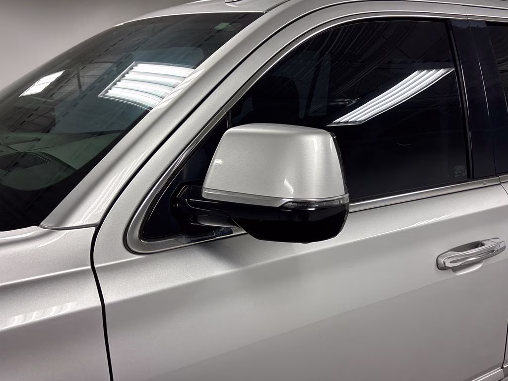 2020 Radiant Silver Metallic Cadillac Escalade Premium Luxury 4X4 SUV
