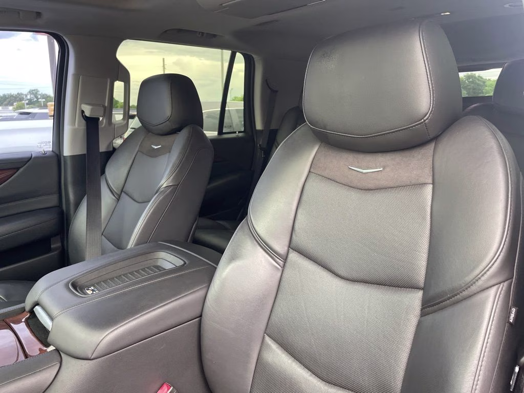 2020 Radiant Silver Metallic Cadillac Escalade Premium Luxury 4X4 SUV