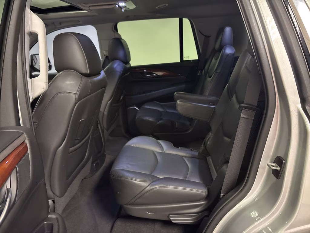 2020 Radiant Silver Metallic Cadillac Escalade Premium Luxury 4X4 SUV