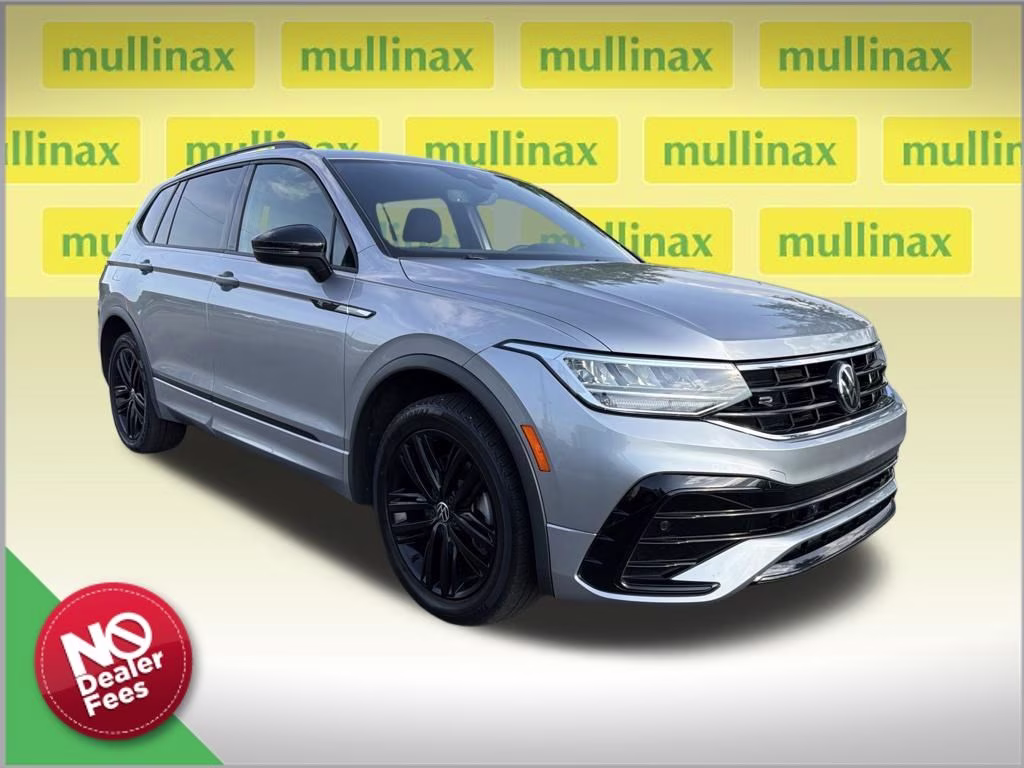 2022 Pyrite Silver Metallic Volkswagen Tiguan 2.0T SE R-Line Black FWD SUV