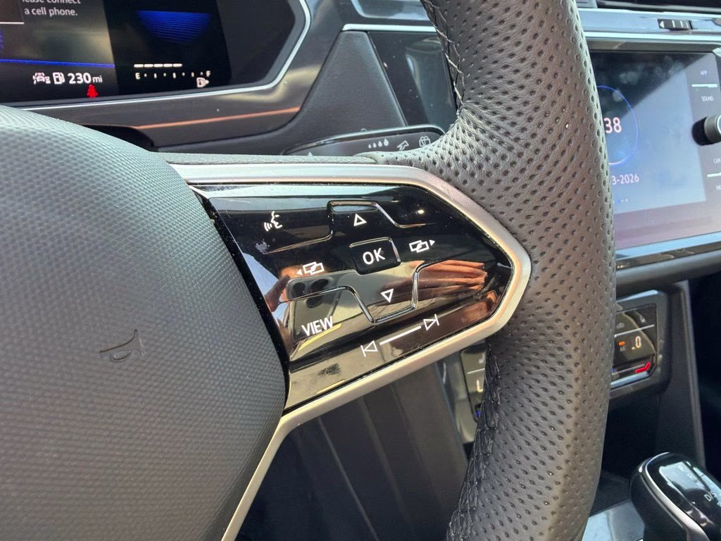 2022 Pyrite Silver Metallic Volkswagen Tiguan 2.0T SE R-Line Black FWD SUV