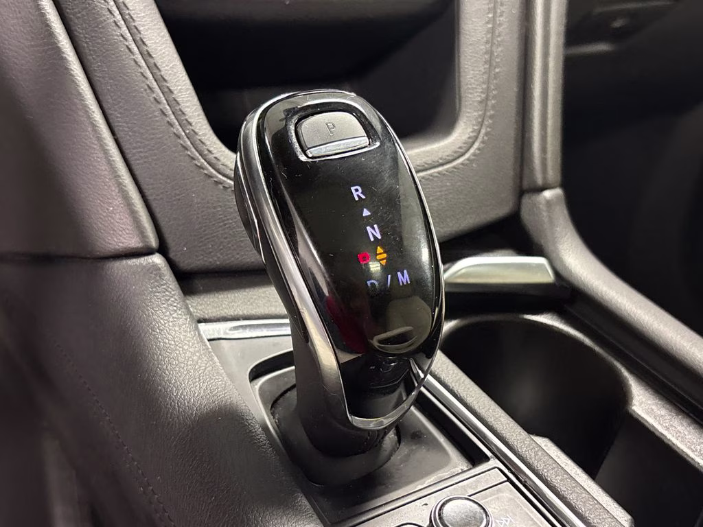 2020 Crystal White Tricoat Cadillac XT6 Sport AWD SUV