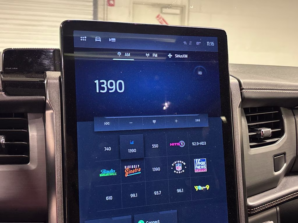 2023 Black Metallic Ford Expedition Max Platinum RWD SUV