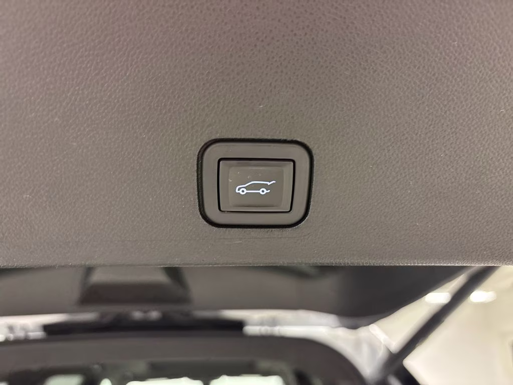 2020 Crystal White Tricoat Cadillac XT6 Sport AWD SUV