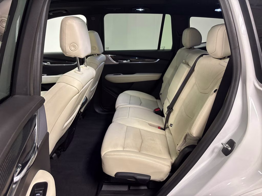 2020 Crystal White Tricoat Cadillac XT6 Sport AWD SUV