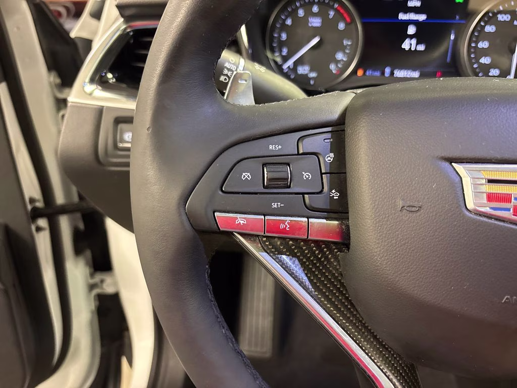 2020 Crystal White Tricoat Cadillac XT6 Sport AWD SUV