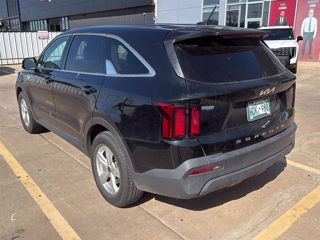 2022 Ebony Black Kia Sorento LX FWD SUV