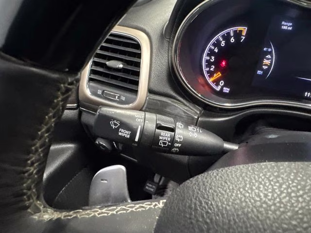 2015 Brilliant Black Crystal Pearlcoat Jeep Grand Cherokee Overland 4X4 SUV