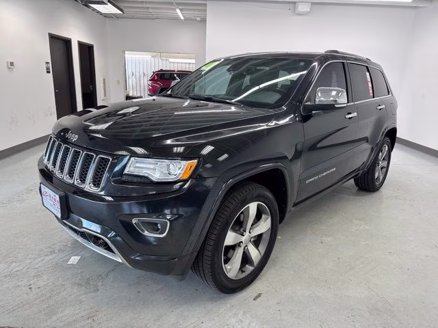 2015 Brilliant Black Crystal Pearlcoat Jeep Grand Cherokee Overland 4X4 SUV