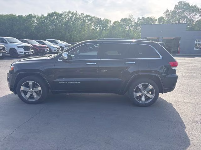 2015 Brilliant Black Crystal Pearlcoat Jeep Grand Cherokee Overland 4X4 SUV