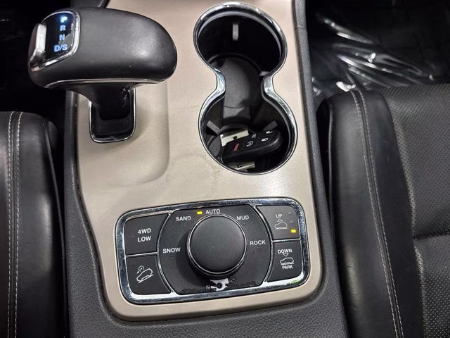 2015 Brilliant Black Crystal Pearlcoat Jeep Grand Cherokee Overland 4X4 SUV