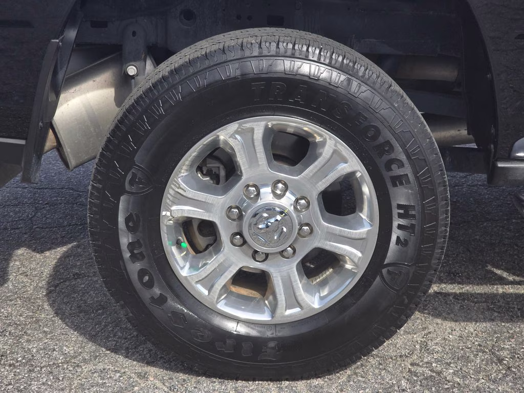 2025 Diamond Black Crystal Pearlcoat Ram 2500 Big Horn 4X4 Truck