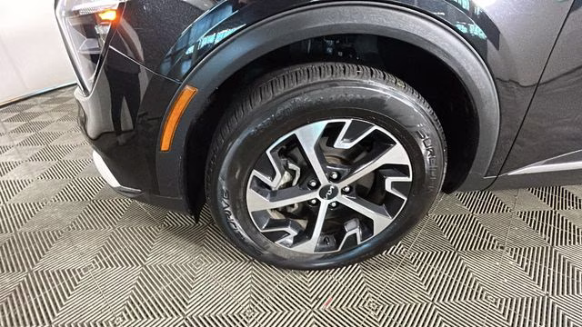 2023 Fusion Black Kia Sportage Hybrid EX AWD SUV