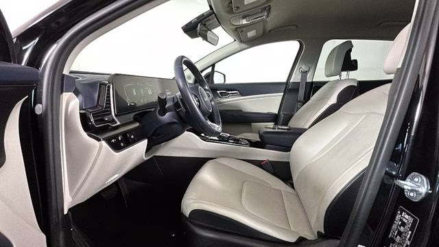 2023 Fusion Black Kia Sportage Hybrid EX AWD SUV