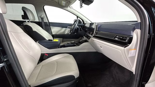 2023 Fusion Black Kia Sportage Hybrid EX AWD SUV