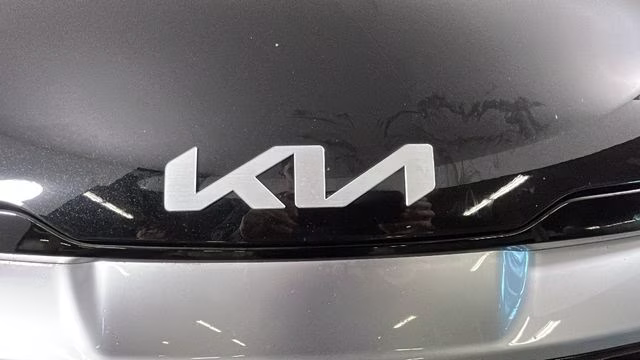 2023 Fusion Black Kia Sportage Hybrid EX AWD SUV