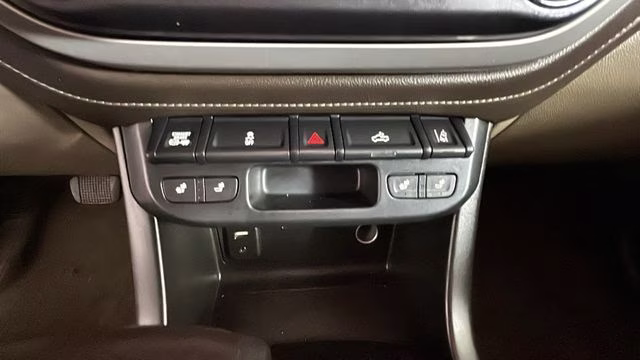 2017 Red Quartz Tintcoat GMC Canyon SLT 4X4 Truck