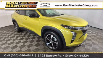 2024 Nitro Yellow Metallic Chevrolet Trax 1RS FWD SUV