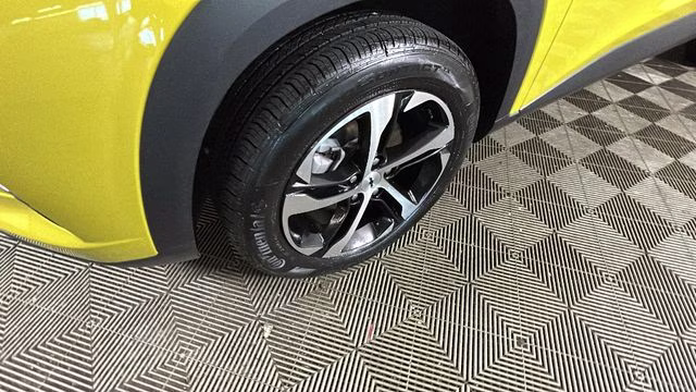 2024 Nitro Yellow Metallic Chevrolet Trax 1RS FWD SUV