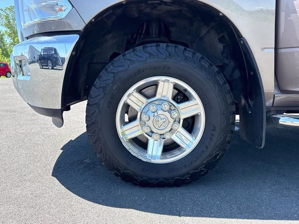 2010 Austin Tan Pearlcoat/Light Graystone Pearlcoat Dodge 2500 Laramie 4X4 Truck