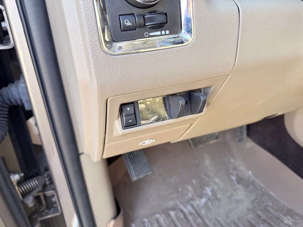 2010 Tan Pearl Dodge 2500 Laramie 4X4 Truck