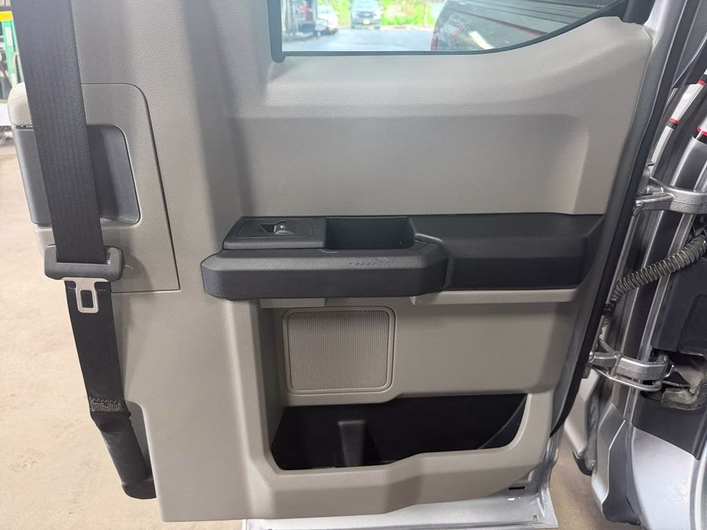 2020 Silver Metallic Ford F-150 STX Sport Appearance w/Tow Pkg 4X4 Truck