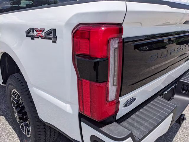 2026 Star White Metallic Tri-Coat Ford Super Duty F-250 SRW Platinum 4X4 Truck