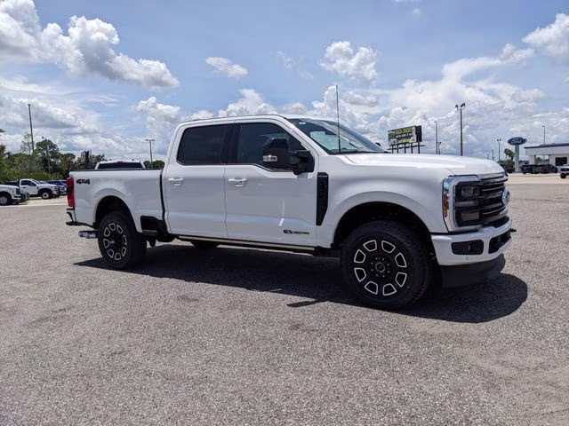 2026 Star White Metallic Tri-Coat Ford Super Duty F-250 SRW Platinum 4X4 Truck