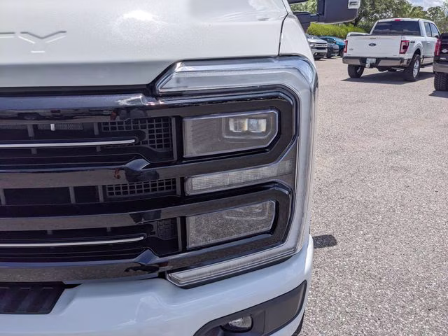 2026 Star White Metallic Tri-Coat Ford Super Duty F-250 SRW Platinum 4X4 Truck