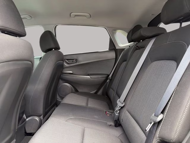 2023 Lunar White Hyundai Kona SEL FWD SUV