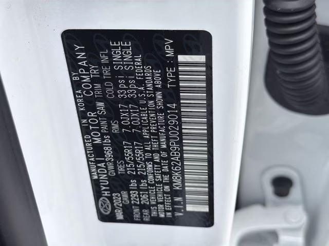 2023 Lunar White Hyundai Kona SEL FWD SUV
